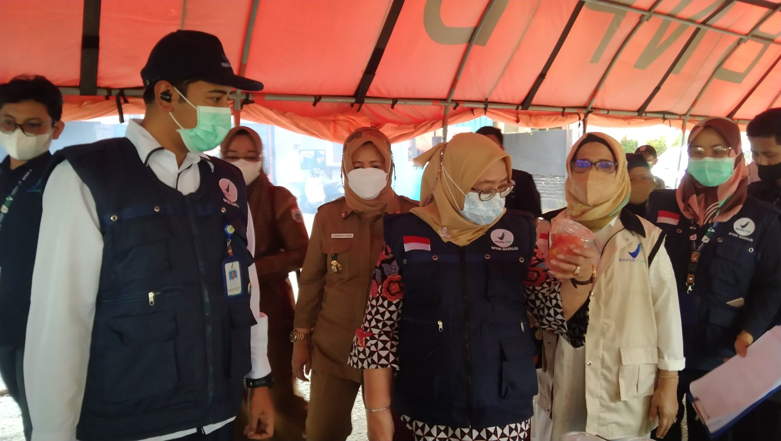 Wagub Sulbar Pantau Keamanan Takjil di Kampung Ramadhan
