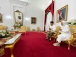Presiden Jokowi Silaturahmi dengan Wapres Ma’ruf Amin via Panggilan Video