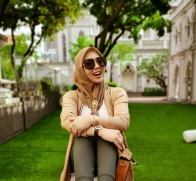 Syahrini Lebaran di Singapura Tanpa Keluarga Besar