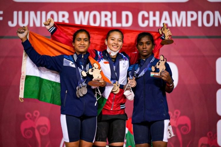 Sangat Dominan, Windy Cantika Raup 3 Emas di Kejuaraan Dunia Junior
