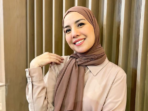 Tya Ariestya Lebaran Berhijab, Ini Rasanya