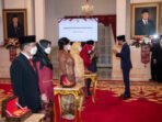 Bintang Kehormatan untuk Sastrawan hingga Maestro Jaipong