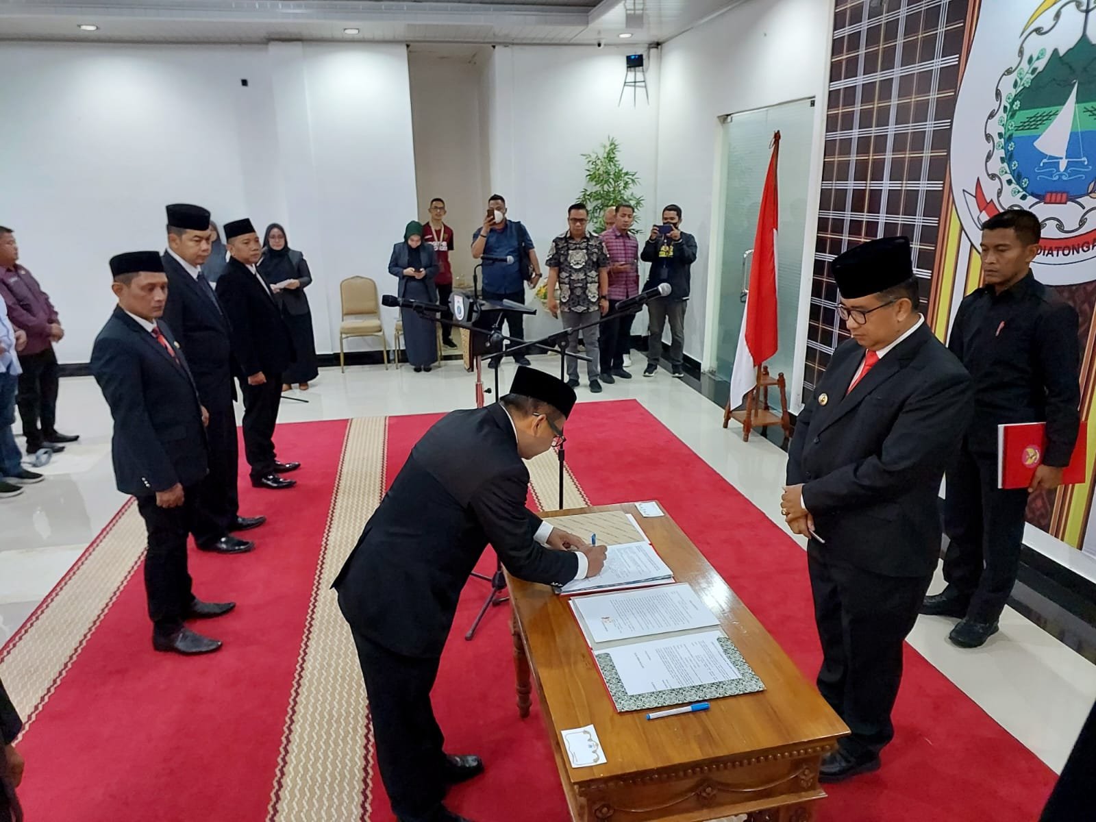 Akmal Malik Lantik Komisaris dan Direksi PT Sulawesi Barat Malaqbi
