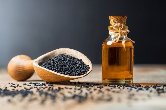 7 Manfaat Minyak Jintan Hitam untuk Kesehatan