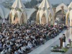 Ribuan Warga Padati Salat Idulfitri Perdana di Masjid Raya Al Jabbar